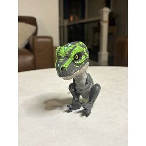 WowWee Fingerlings Untamed T-Rex Ironjaw Interactive Dinosaur Grey Green Toy